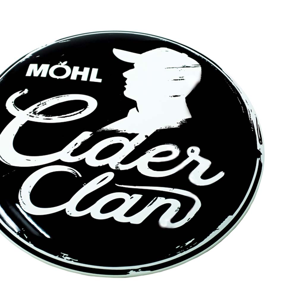 
                  
                    Laden Sie das Bild in den Galerie-Viewer, Möhl Cider Clan Emaille Schild Logo (Ø ca. 30cm)
                  
                