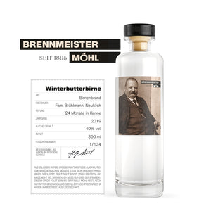 
                  
                    Laden Sie das Bild in den Galerie-Viewer, Brennmeister Möhl Winterbutterbirne Edelbrand 2019, 40%
                  
                